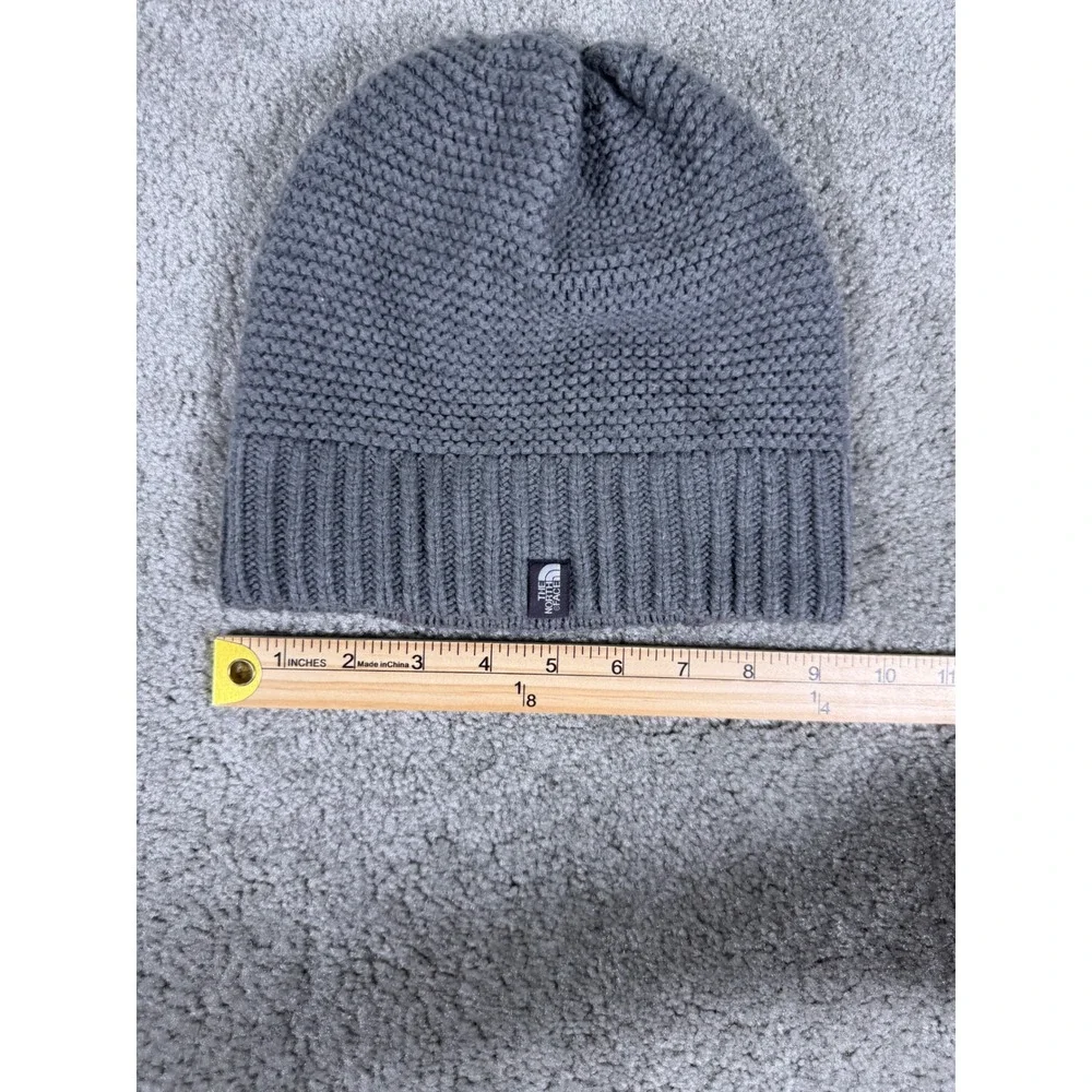 The North Face Grey Knit Beanie Ribbed Cuff Winter Hat One Size Unisex